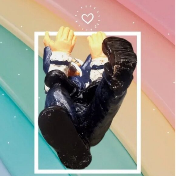 Two men Sea Captain Wine Holder Figurine  Statue - Picture 5 of 5